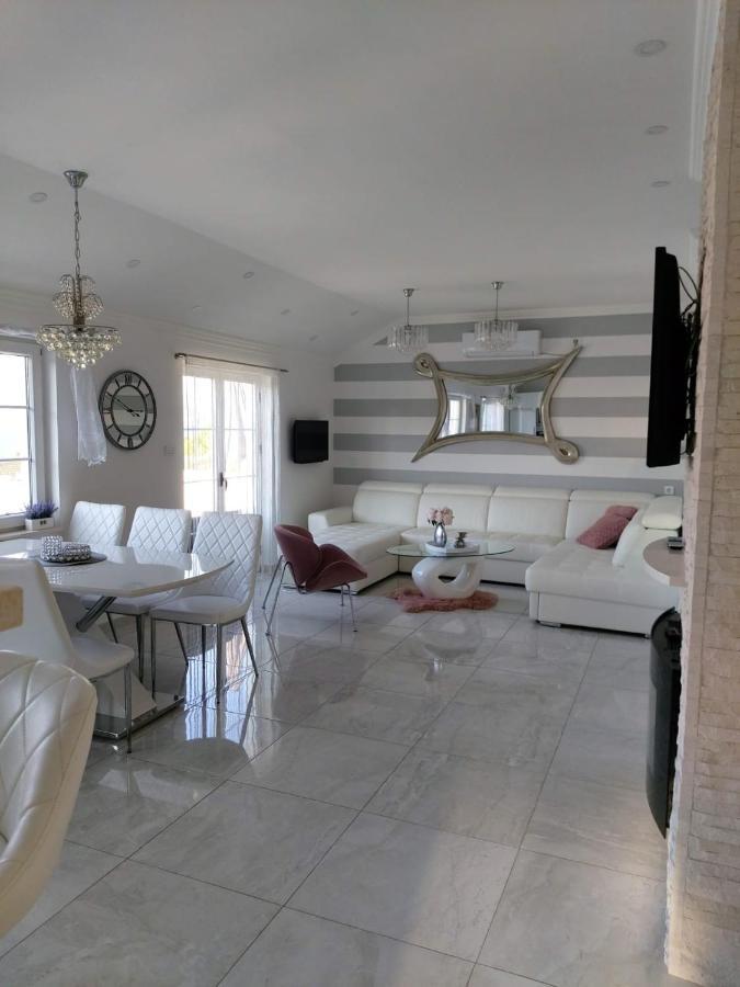 Apartments Brac Supetar Ngoại thất bức ảnh