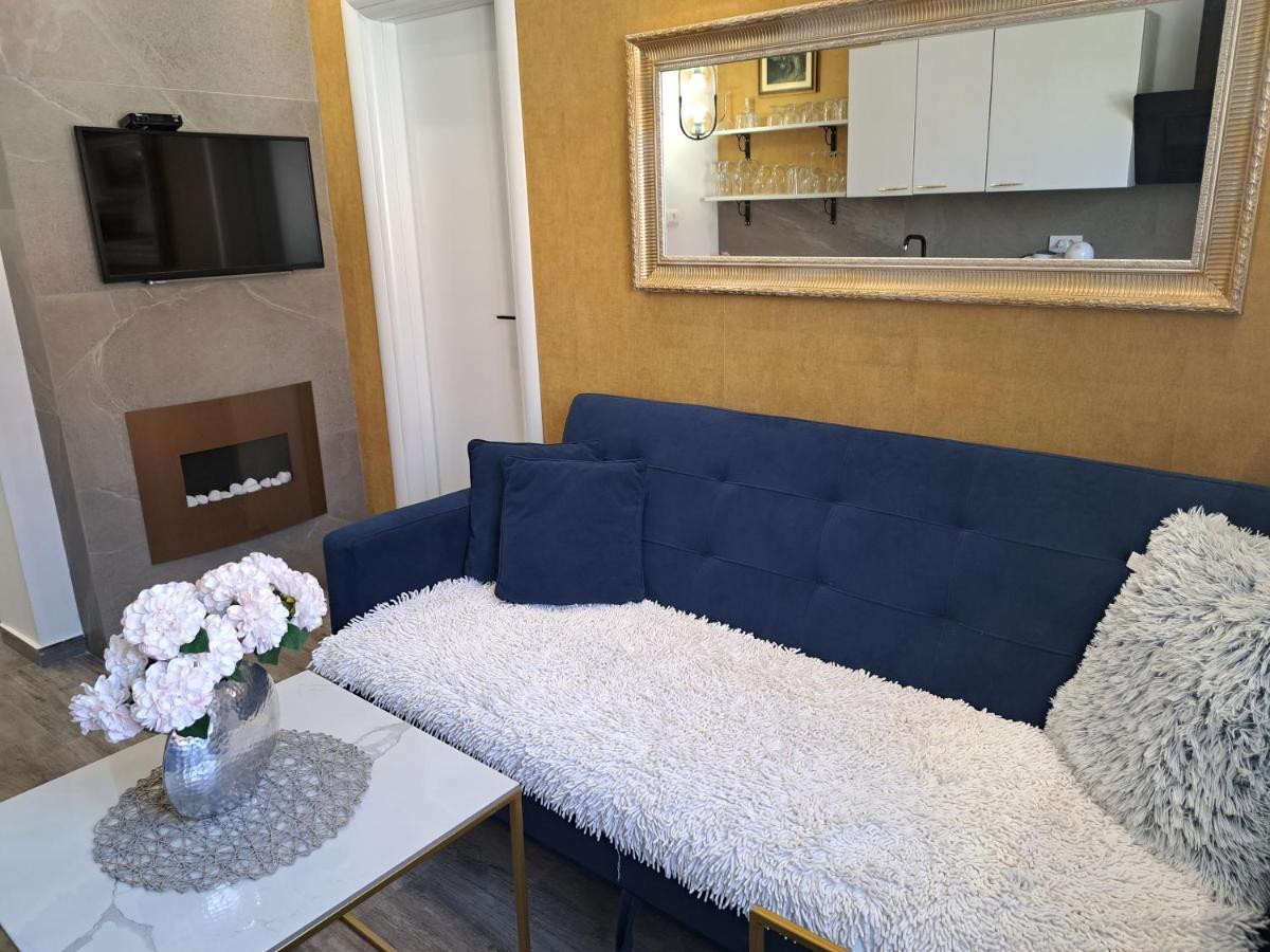 Apartments Brac Supetar Ngoại thất bức ảnh