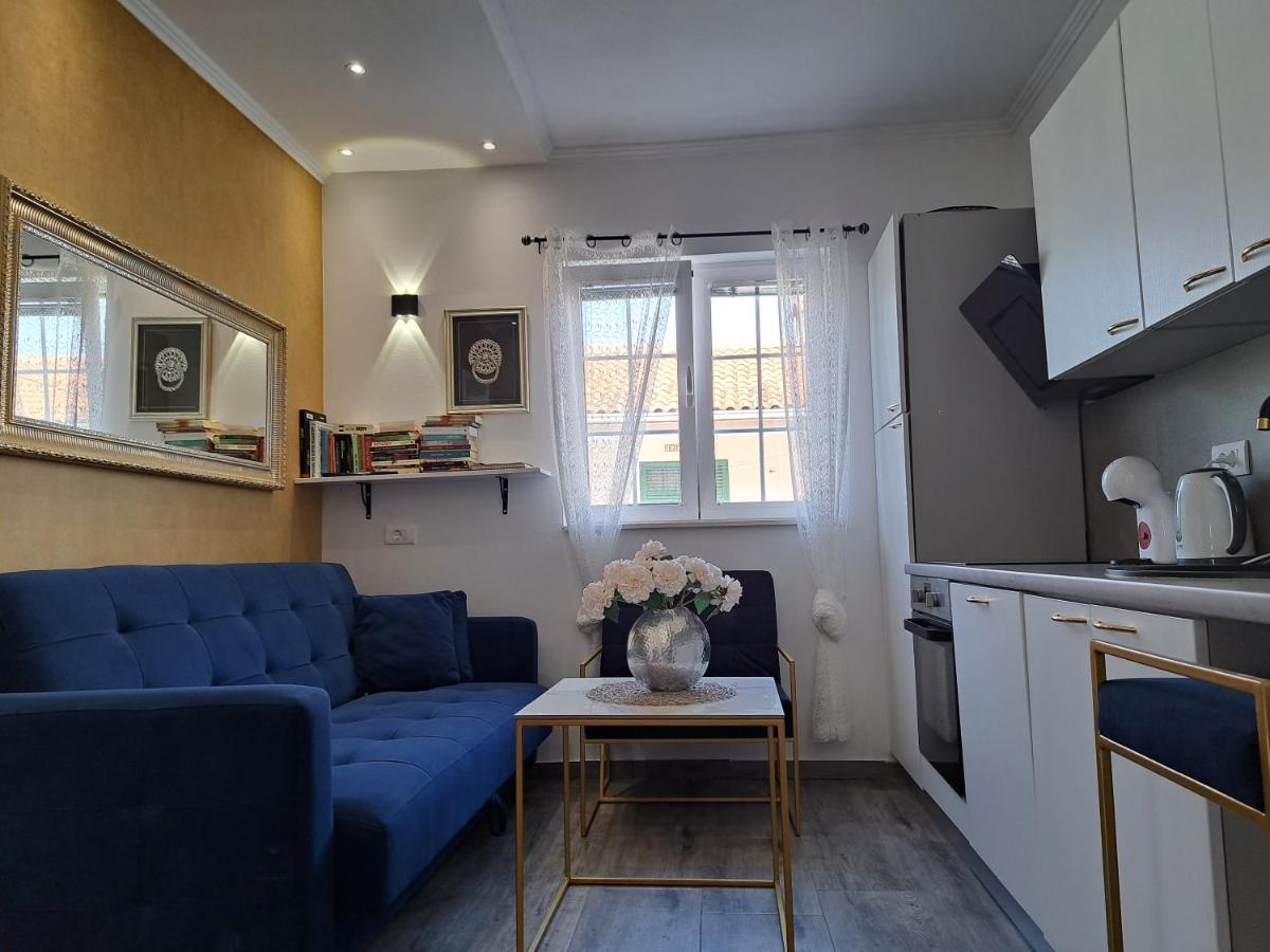 Apartments Brac Supetar Ngoại thất bức ảnh
