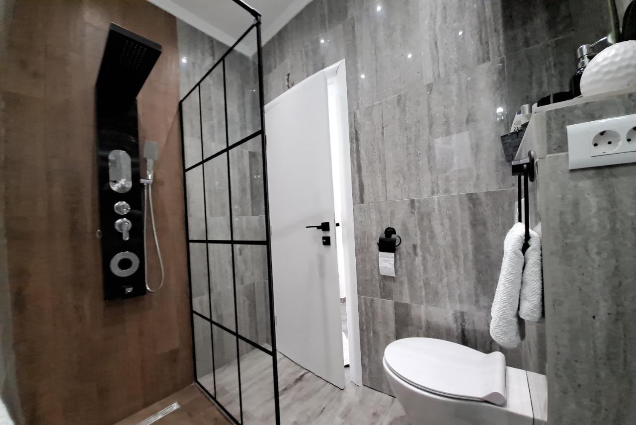 Apartments Brac Supetar Ngoại thất bức ảnh