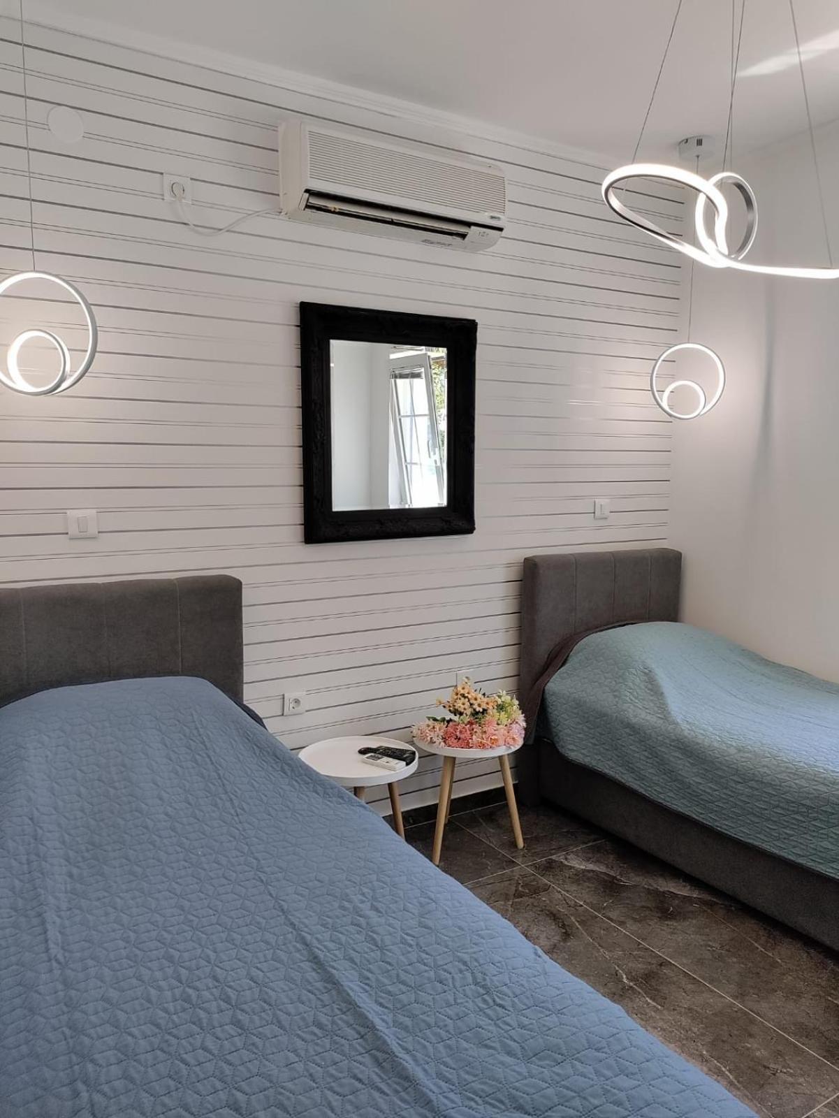 Apartments Brac Supetar Ngoại thất bức ảnh