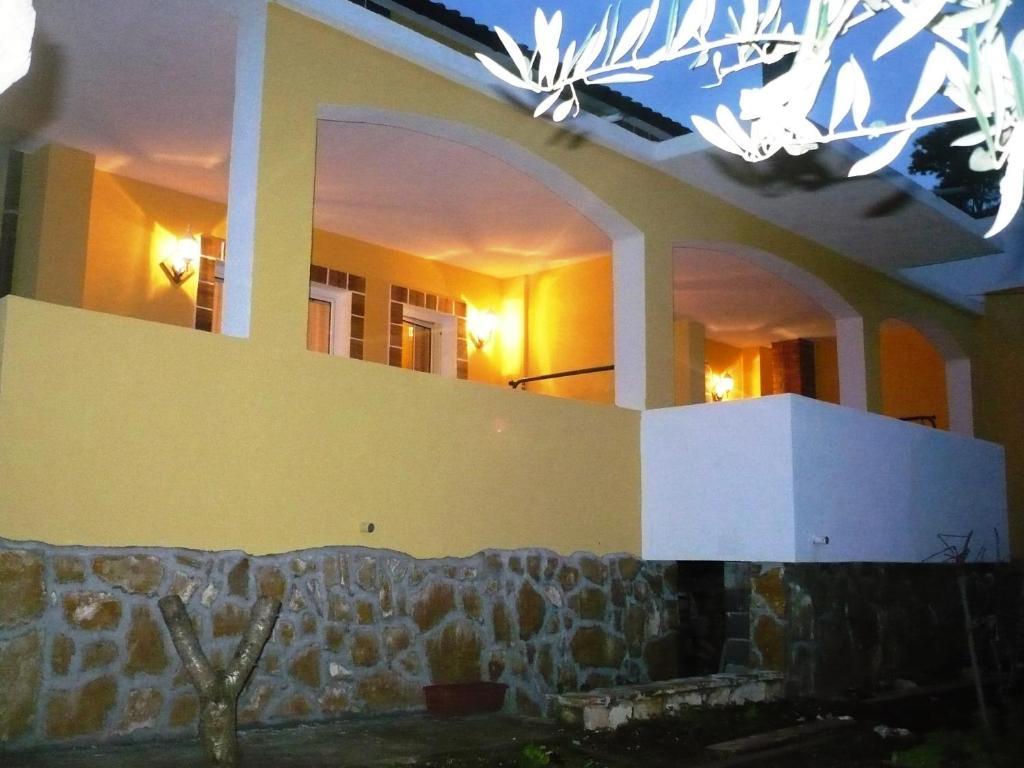 Apartments Brac Supetar Phòng bức ảnh